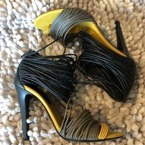 Bottega Veneta size 36 1/2 US 6 M yellow sandals